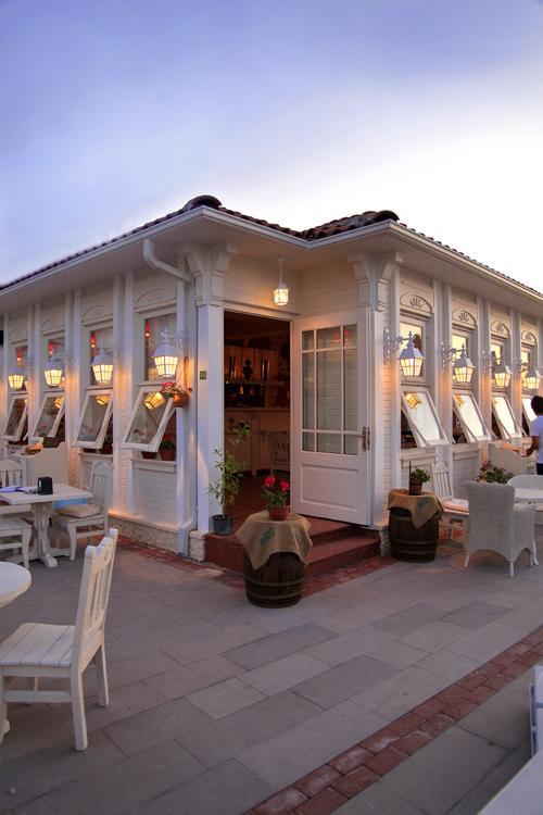 Trilyali Butik Hotel Tirilye Luaran gambar
